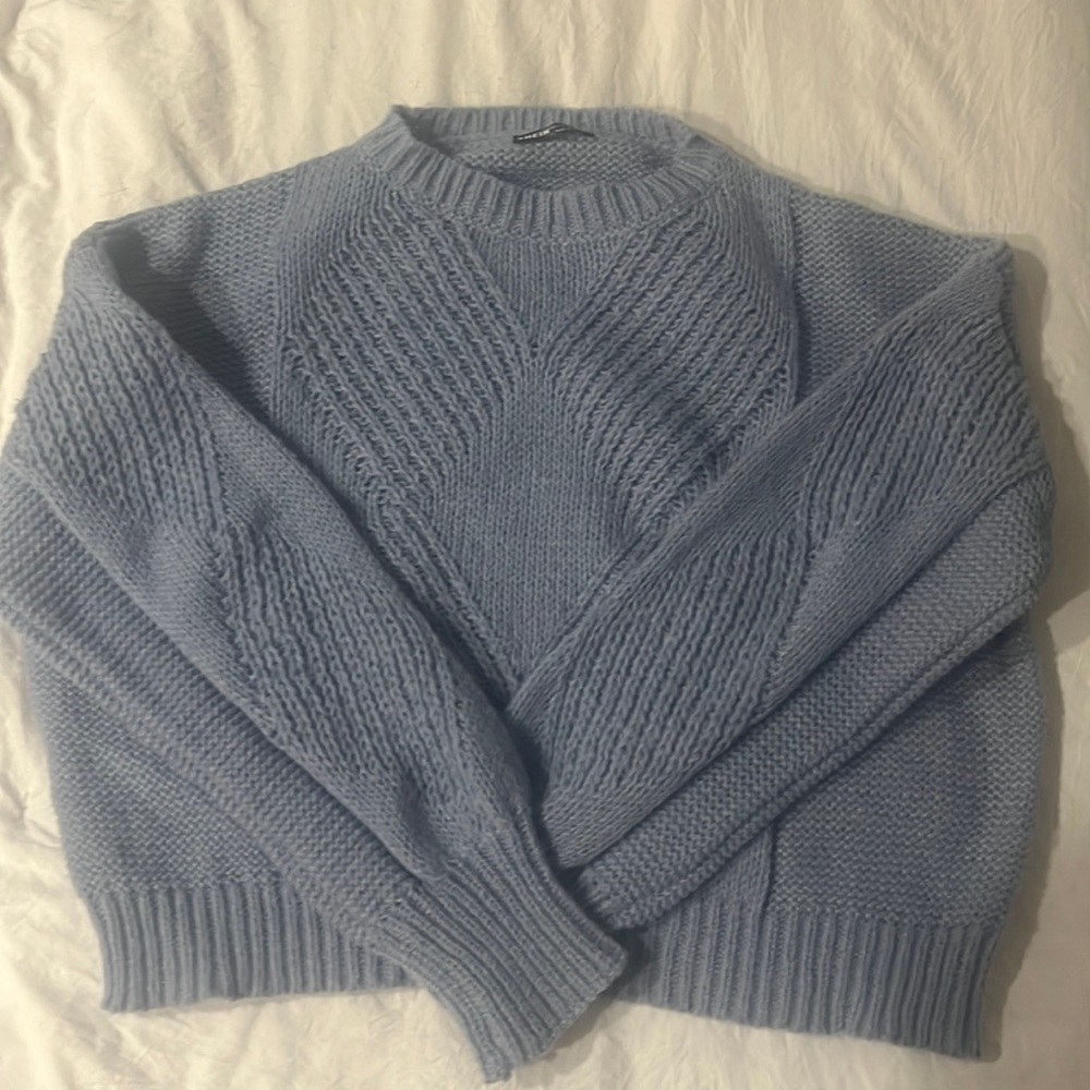 Blue crew neck cropped sweater